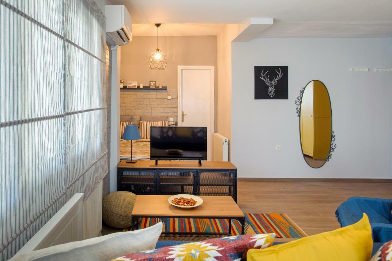La Casa - Traditionally Elegant Apt 38M2 W Prk Grd Ιωάννινα Εξωτερικό φωτογραφία